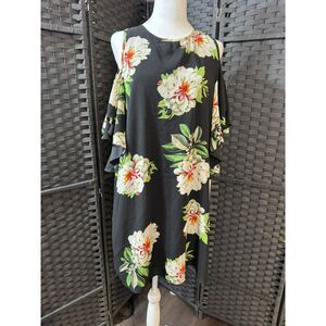 Boho Cold Shoulder Floral Dress Size Large Black Short Sleeve Keyhole Back